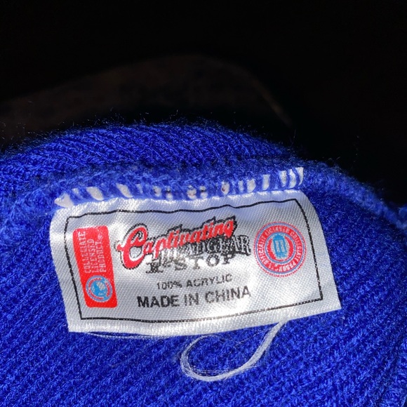 Women’s Captivating Headgear UK Wildcat Acrylic Toboggan Hat OS - Picture 15 of 15